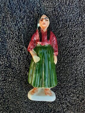 1960'S TENDER LEAF TEA "PEOPLES OF MANY LANDS"  FIGURINE #13
